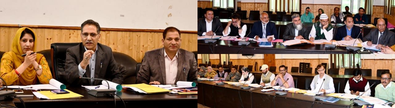 DLRC Meeting held in Ganderbal Banks extend Rs 547 Crores for the financial year 2018-19 against the target of 645 Crores.