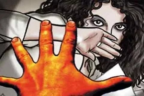 Girl allegedly gang-raped in Sumbal, woman among four held