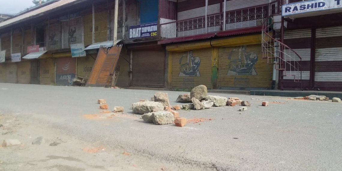 Baramulla shuts down to mourn LeT militant’s killing Colleges to remain closed today in Baramulla