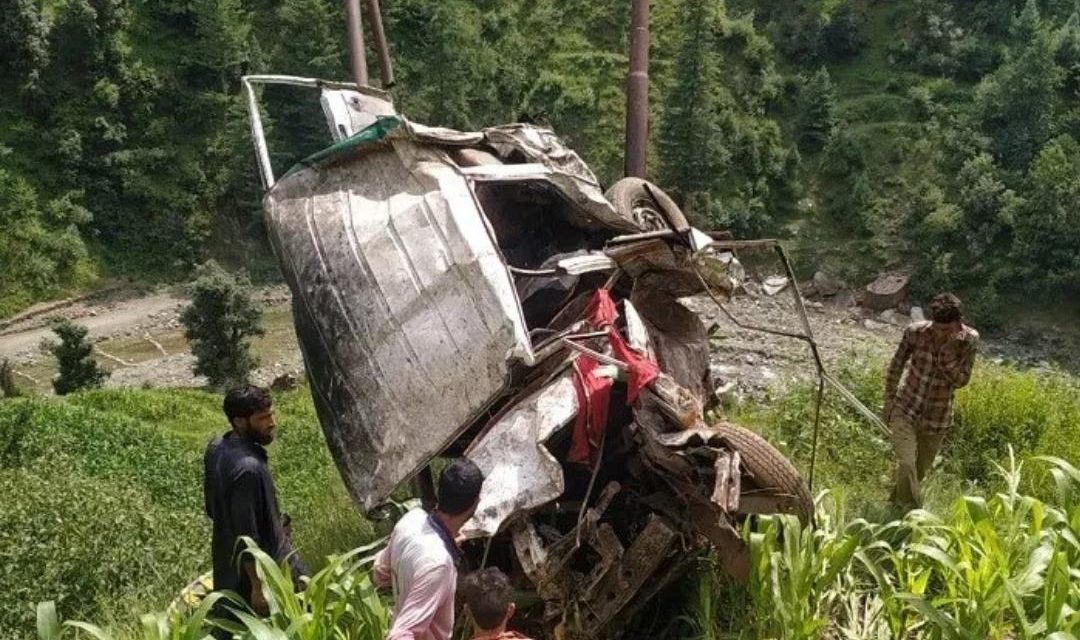3 members of a family killed in Banihal road mishap, 4 injured