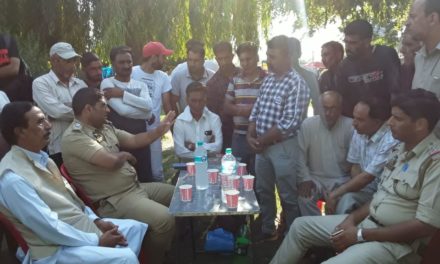 SDPO Zakura organised Police- Public meeting at Dargah Hazratbal