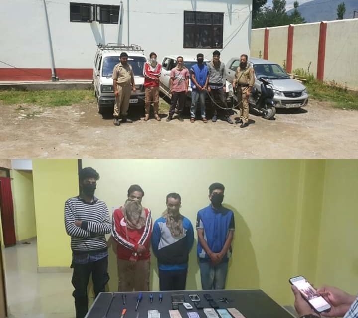 Ganderbal Police Solved Theft Cases,Arrested Four Chronic Thieves, Stolen Property Recovered