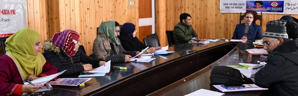 Celebration of BBBP Scheme:DDC Ganderbal chairs DLTF meet
