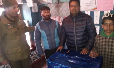 Budgam police donates computer system to Government school