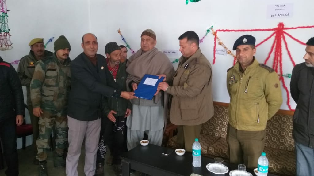 Sopore police constructs Community Information Centre, hands over to civil society