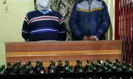 Srinagar Police arrests 02 bootleggers;Illicit liquor recovered