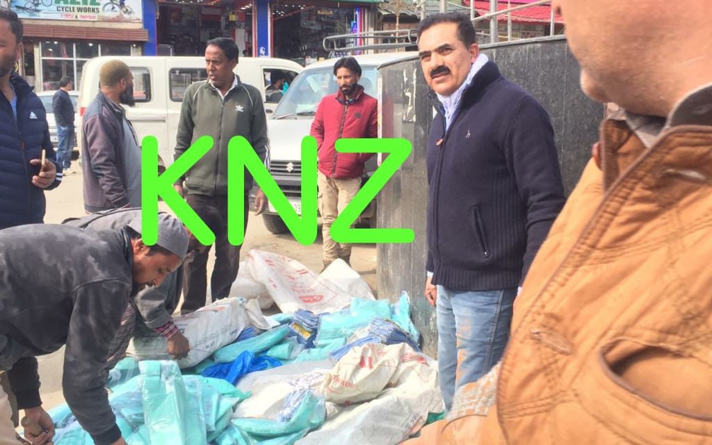 State Pollution Control Board carries out anti-polythene drive in Bandipora,Seizes huge quantity of polythene