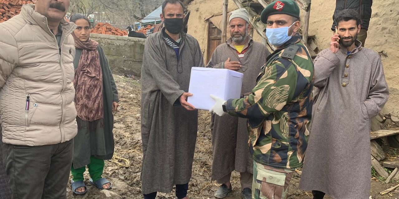 COVID19: Army distribute ration and essential items among remote villages in Kangan