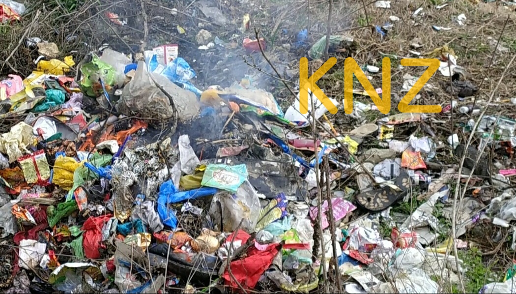 Hazardous Garbage being burnt at tourist spot Manasbal