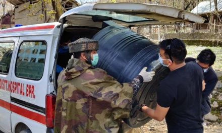 Army donates washbasins, sintex to district hospital Bandipora