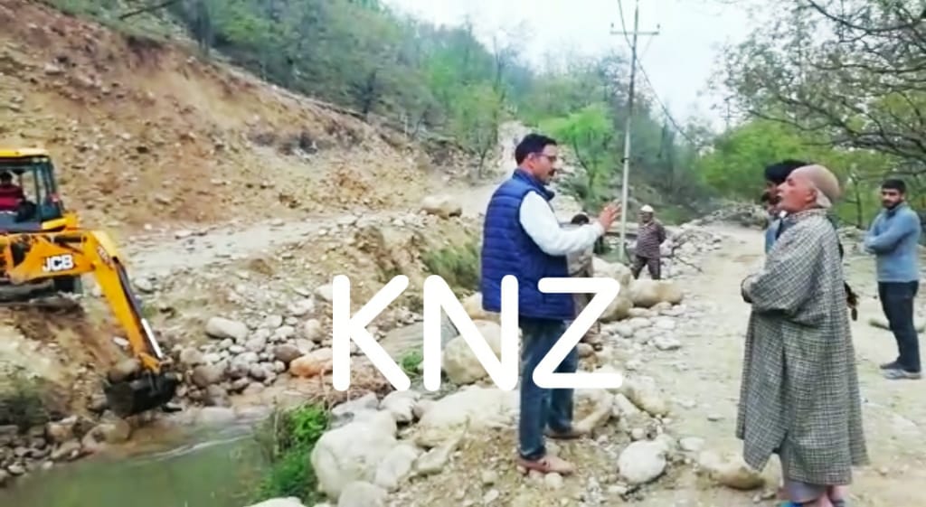 Padshahi Canal restored for water Supply in Wayil Ganderbal