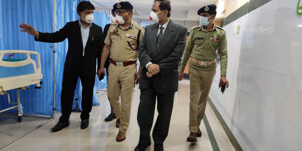 Advisor (B), DGP chair officers meet at Srinagar;JKP, security forces contributing big way: R.R Bhatnagar