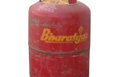 PM’s Ujwala Gas Scheme busted By Police & Civil Administration at North’s Pattan.