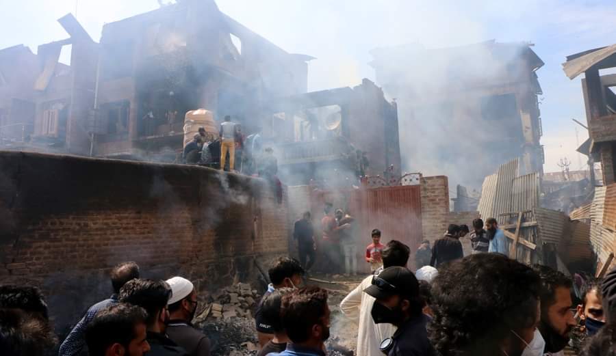 Srinagar gunfight: At least 15 houses destroyed