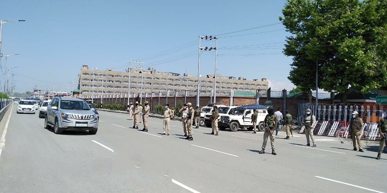 Amid lockdown, civil secretariat re-opens in Kashmir