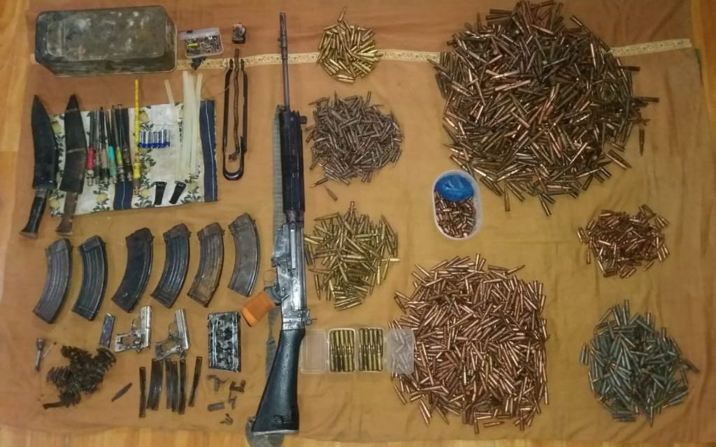 Joint forces busts Hideout in Pulwama, Huge arms and Ammunition recovered