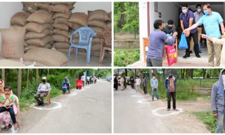 COVID-19:Free ration distribution continues in Ganderbal among beneficiaries under ANBA