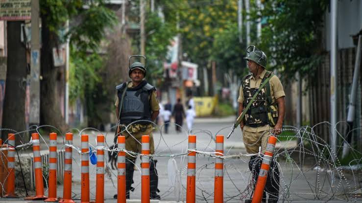 Authorities impose strict restrictions in Kashmir parts ahead of Eid-ul-Fitr