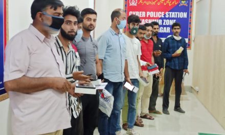 Cyber Police Kashmir recovered and handed over missing mobile phones worth lakhs of rupees