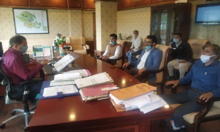 Civil Society Kangan Meets Deputy Commissioner Ganderbal, Raised Issues Related To Akhal Bridge and Trauma Hospital Kangan