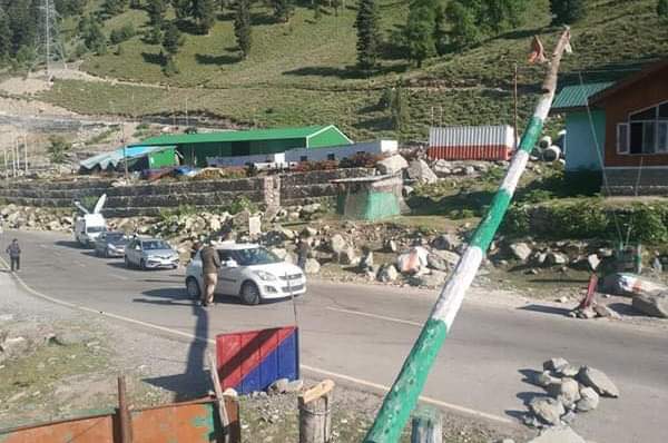 Police refute reports about closure of Srinagar-Kargil highway for vehicular movement