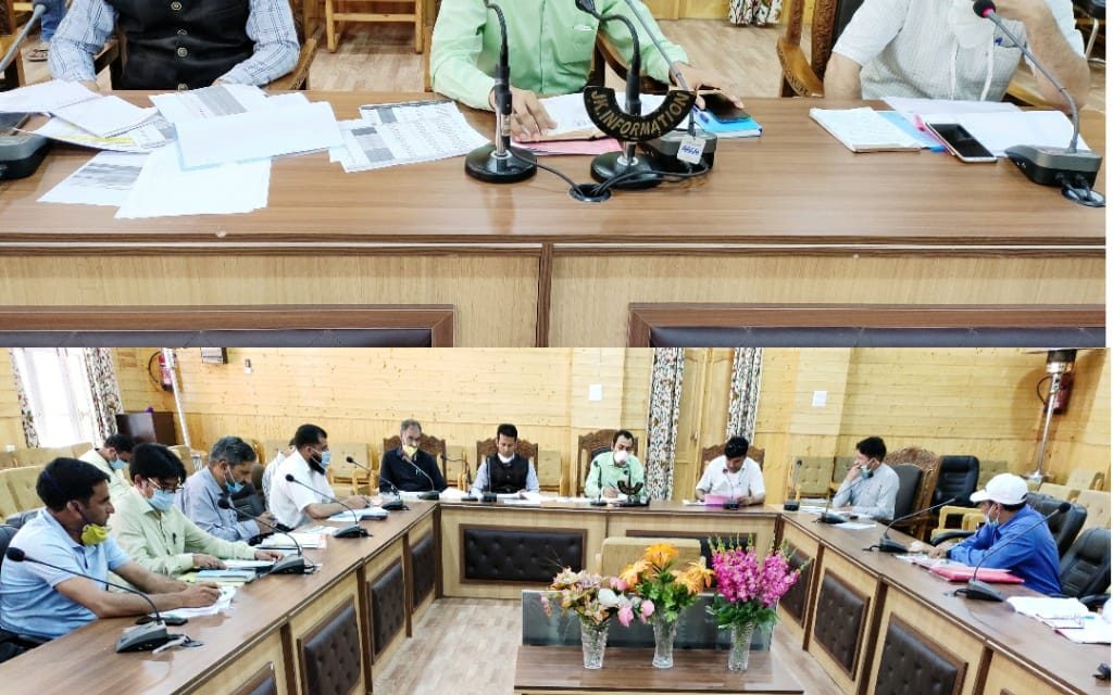 DDC reviews progress of RDD Works in Bandipora District