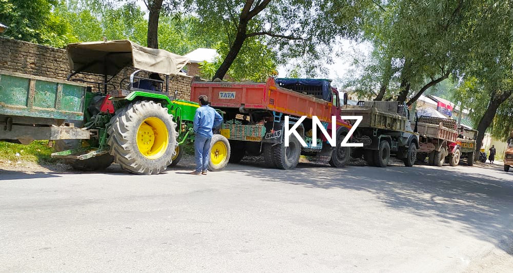 09 more vehicles seized for illegal extraction of minor minerals in Ganderbal