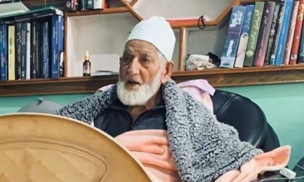 Geelani says bye to Hurriyat