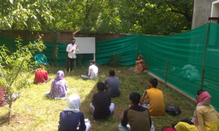 Amid COVID-19, tutors in Tral start open classes with social distancing