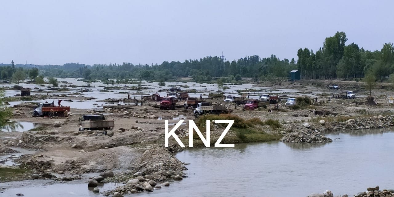 Geology mining conducts raids against illegal mining in Ganderbal