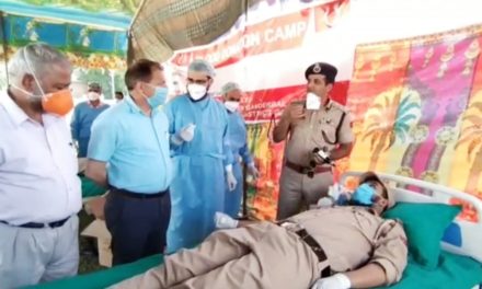 District Administration Ganderbal organizes blood donation camp