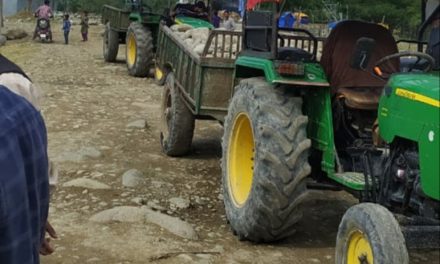 Geology mining conducts raids against illegal mining in Manigam,2 tractors seized
