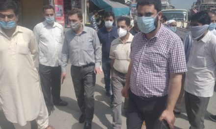 Shopkeepers shall be allowed to operate only after having tested negative: DC Bandipora