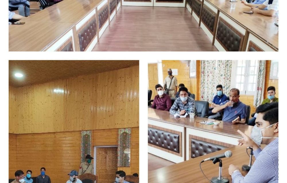 DDC Bandipora reviews covid containment measures in Sumbal