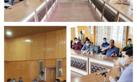 DDC Bandipora reviews covid containment measures in Sumbal