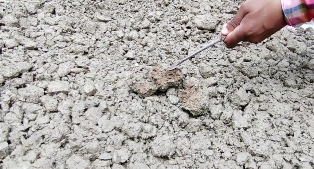 Sub-standard material used in the construction of the 8-km link road from Lari Preng to Kachnambal;Authorities assured action