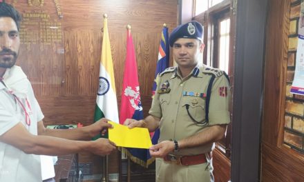 JKP Cop risked his life to save boy from drowning in Bandipora