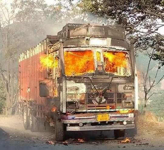 Truck catches fire along Highway at Jawhar Tunnel, traffic suspended
