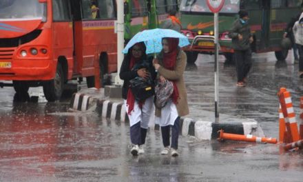 Moderate rains lash J&K, weather to improve from tonight