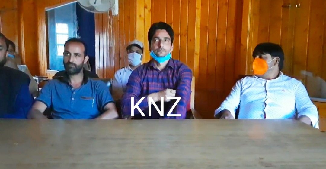 Sarpanchs of Ganderbal protest against Nazir Raina; accused him for misusing president Title