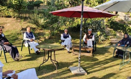 Gupkar Declaration: All-party meeting begins at Farooq’s residence, “Mehbooba, Sajad among other signatories reach venue