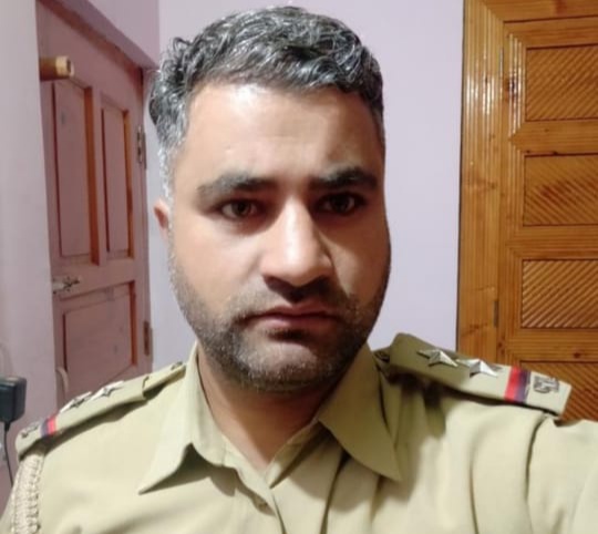Man arrested for ‘fake’ WhatsApp DP posing as ‘police officer’