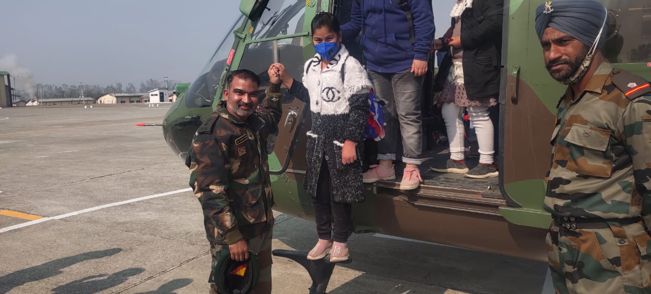 Students Visit To Army Aviation Base