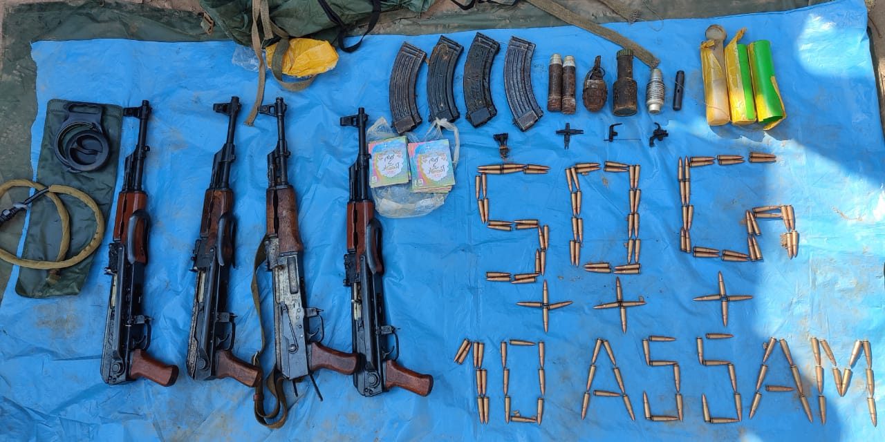 Police, Army Recover Bag Containing 4 AK Rifles, Ammunition Near LoC In Poonch