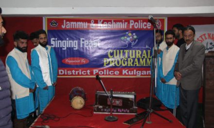 Kulgam police organizes cultural programme
