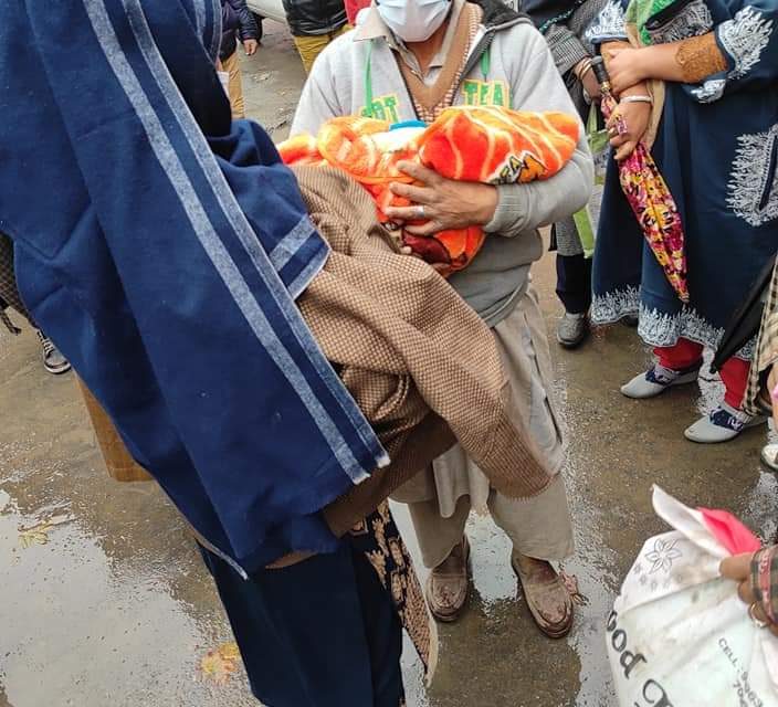 Denied admission at Bandipora Hospital’, woman delivers baby at Hospital gate