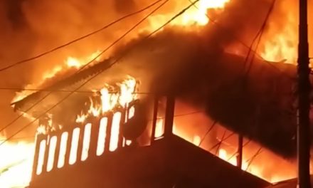 Massive blaze leaves three families homeless in Bandipora