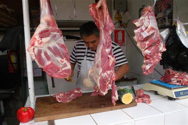 Govt. fixes mutton rate at Rs. 480 per Kg Div Com stresses on strict implementation of official rates