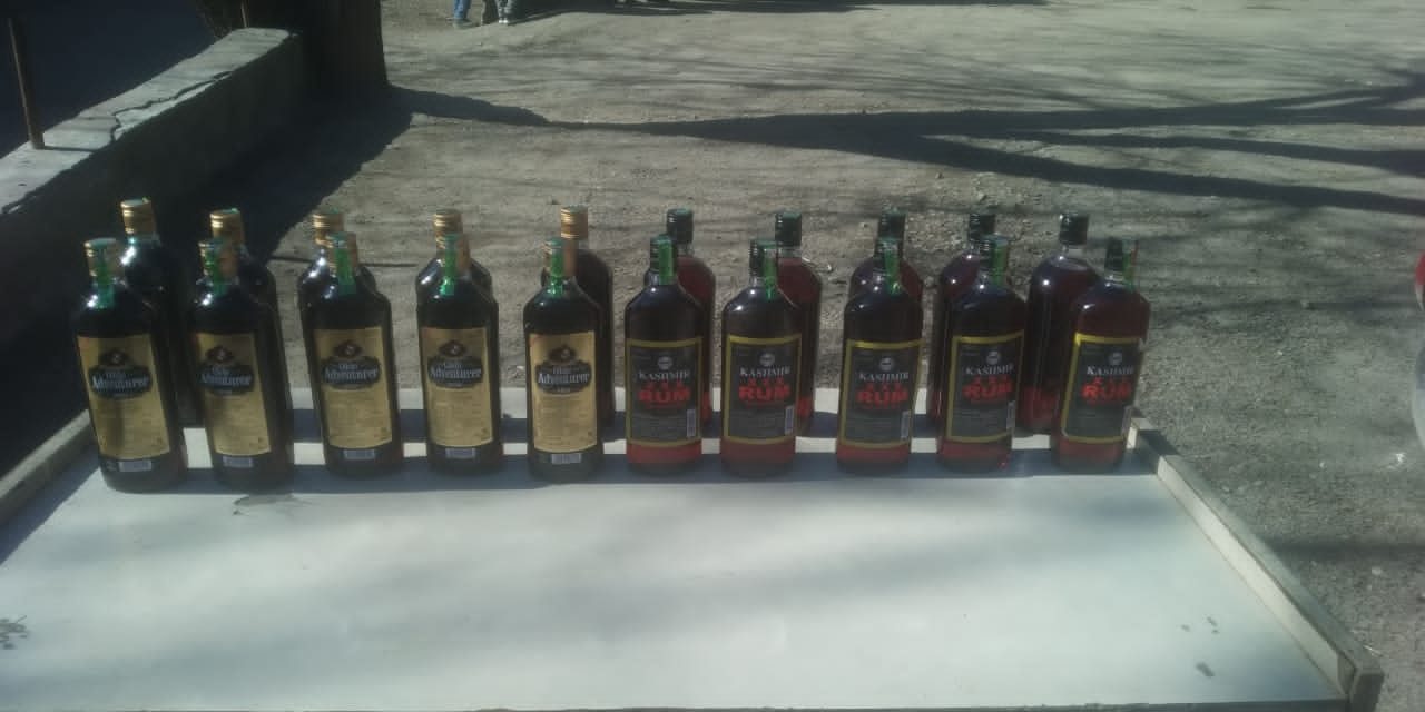 Ganderbal police recovered 20 quarters of illicit liquor,05 accused arrested