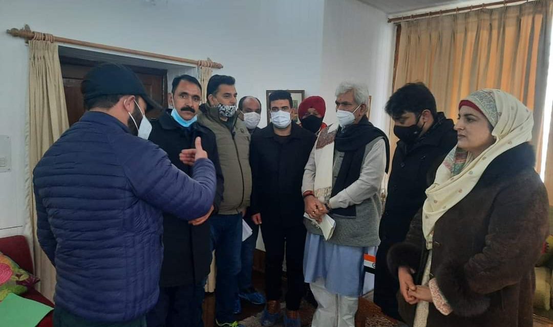 Heads of Municipal Bodies, Political leaders, several delegations call on Lt Governor